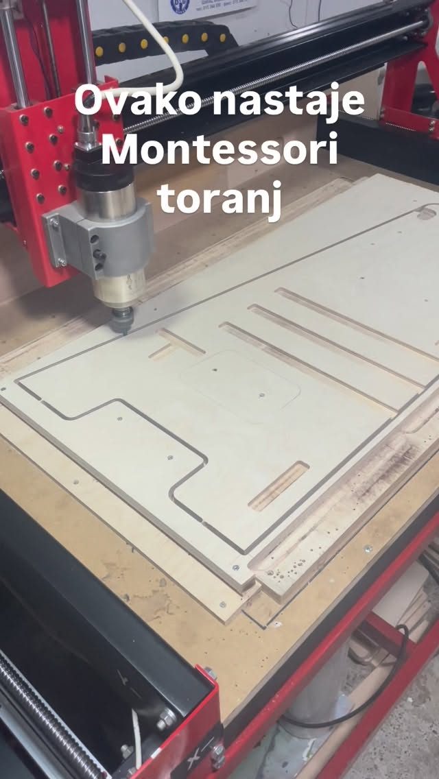 CNC sečenje šperploče za Montessori toranj