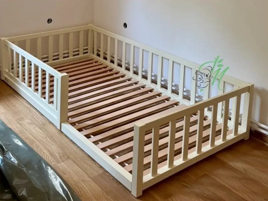 Podni Bambi u beloj boji