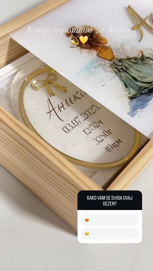 Kutija uspomena sa zlatnim imenom